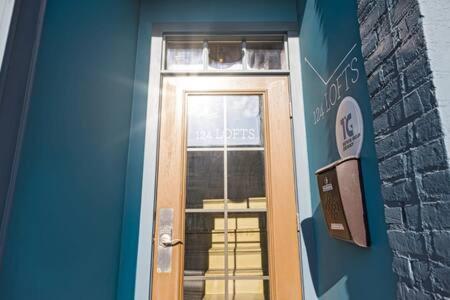 Hip Urban Loft - Small Town Charm - 124 Lofts #1 West Dundee Eksteriør billede